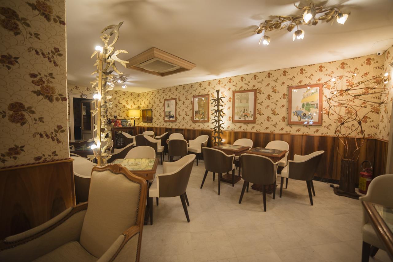 לינה וארוחת בוקר נאפולי Le Stanze Di Piazza Dei Martiri מראה חיצוני תמונה