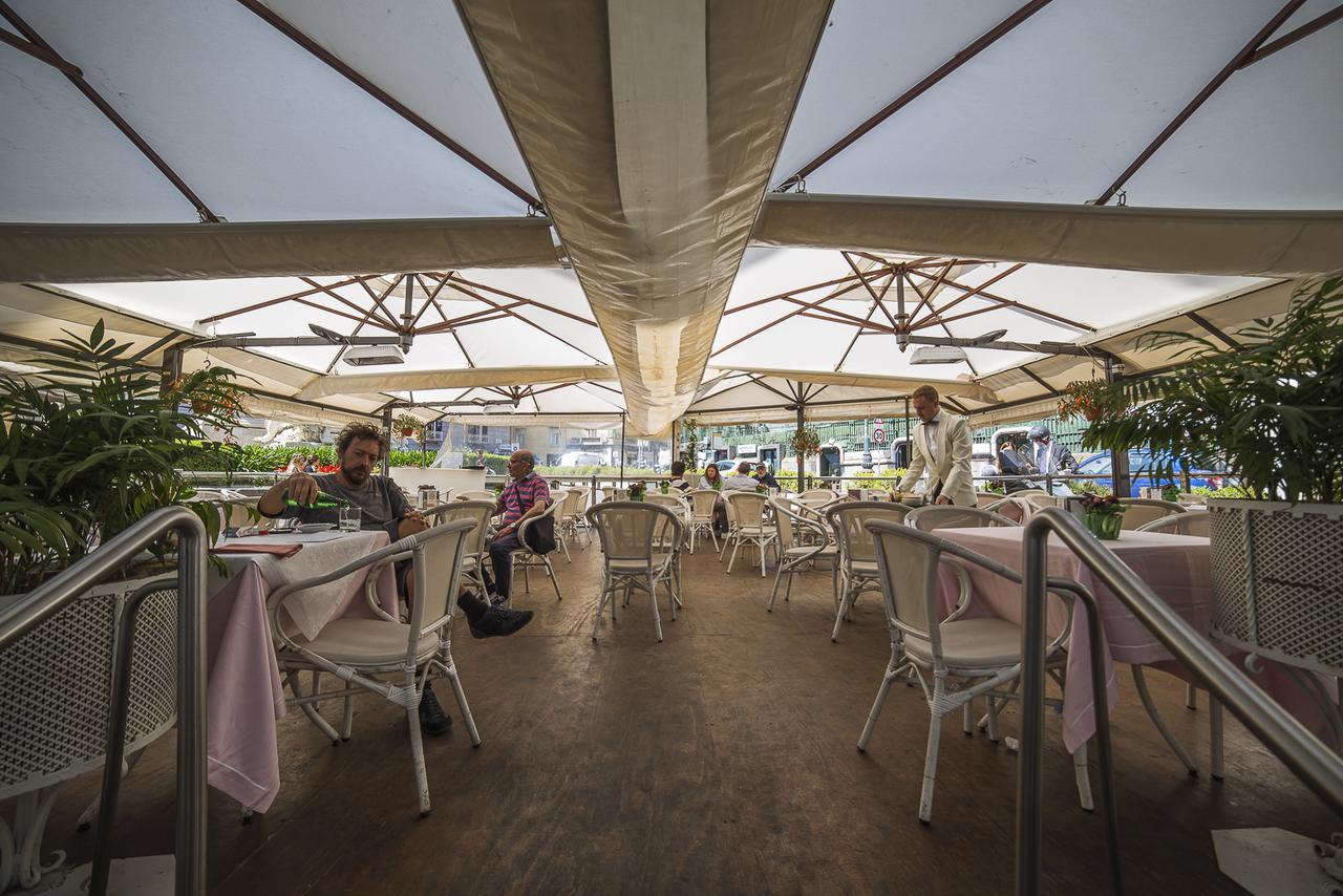 לינה וארוחת בוקר נאפולי Le Stanze Di Piazza Dei Martiri מראה חיצוני תמונה