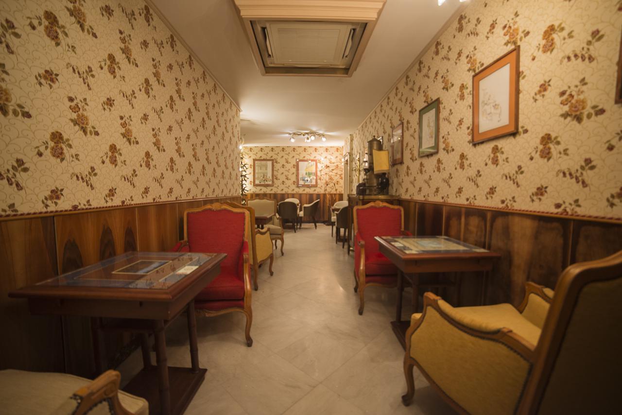 לינה וארוחת בוקר נאפולי Le Stanze Di Piazza Dei Martiri מראה חיצוני תמונה