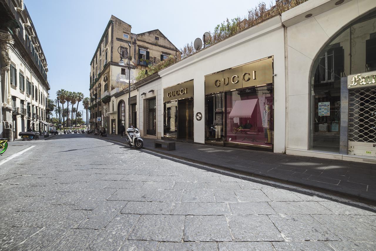 לינה וארוחת בוקר נאפולי Le Stanze Di Piazza Dei Martiri מראה חיצוני תמונה